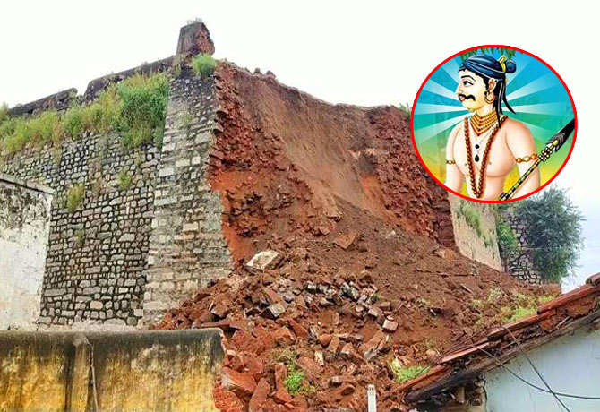 Sardar Sarvai Papanna Fort Collapsed