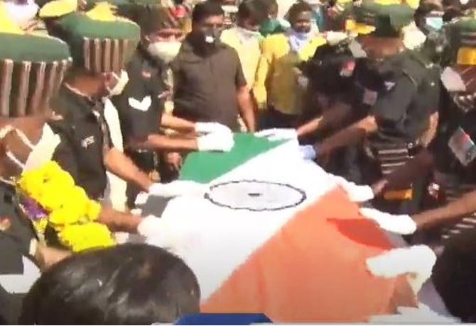 Army Jawan Mahesh Funeral is over in Nizamabad/manatelangana.news
