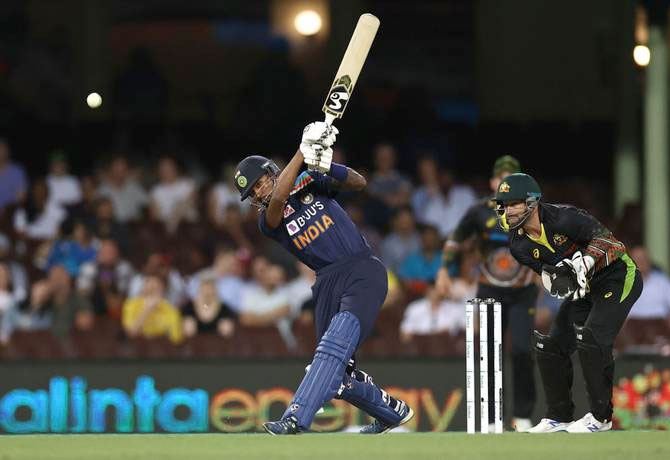 T20 Squad: IND Win by 6 Wickets against AUS