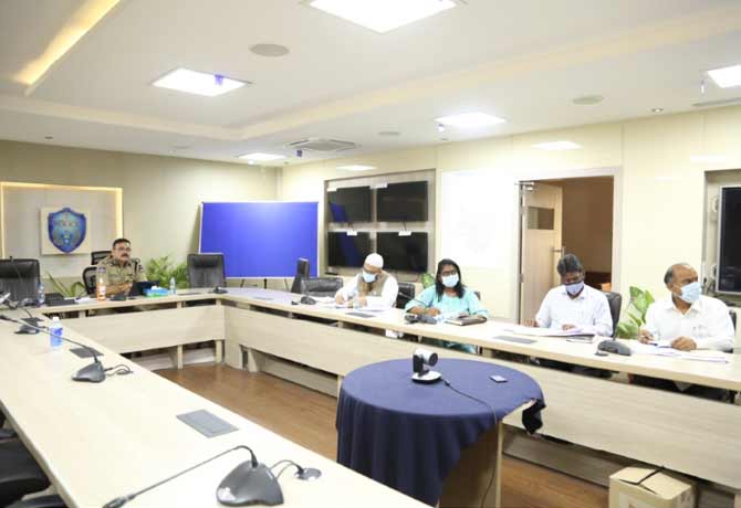 City CP Anjani Kumar Review on CCTV Cameras