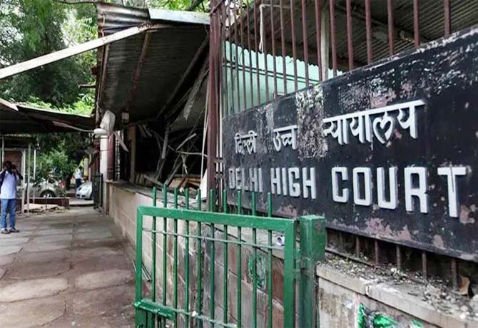 Delhi High Court comments on Political leaders