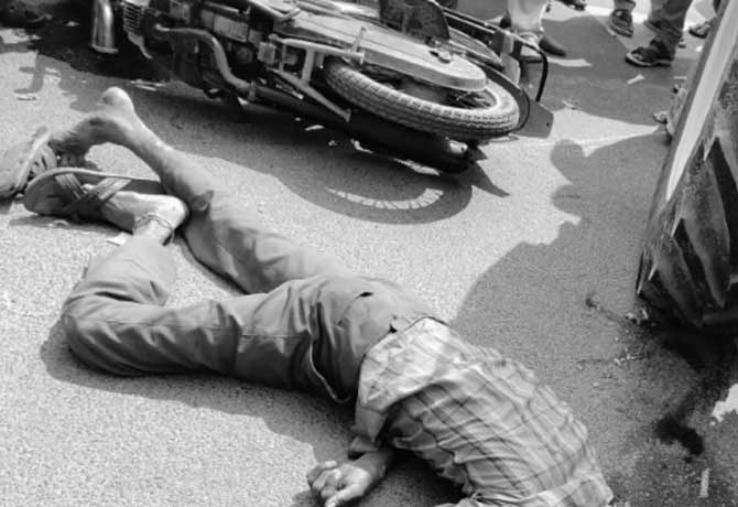 man killed in sand tractor collision in sircilla