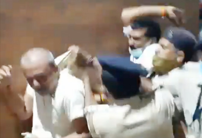 Police attack on opposition MLAs in Bihar Assembly