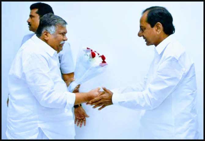 CM KCR deeply mourns Chandulal's death