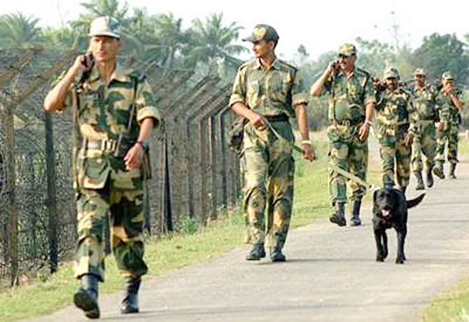 BSF thwarts infiltration of three Pakistani intruders