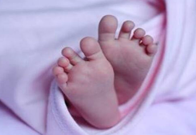 newborn baby dies due to doctor negligence in Nallakunta