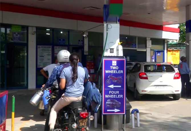 Petrol and diesel prices touch fresh record highs