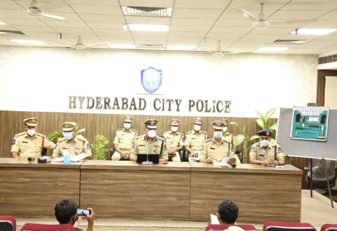 cp anjani kumar press meet on golconda murder case