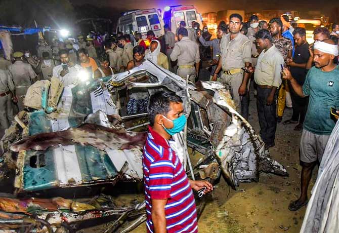 17 Killed In Bus Accident In Kanpur