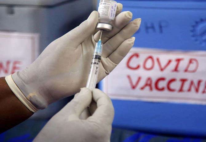 TS Govt fixes price of vaccines to private hospitals