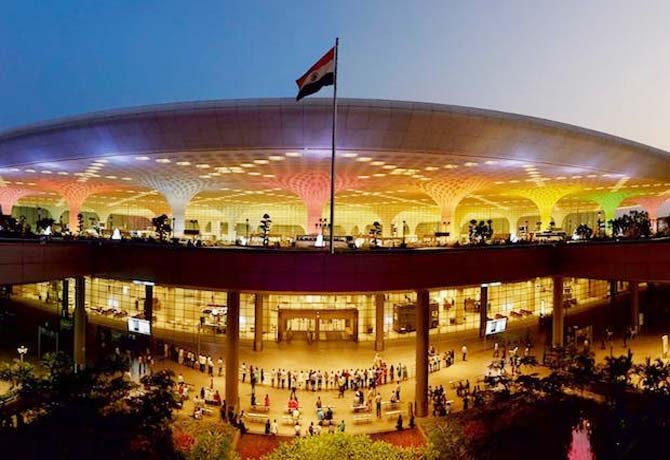 Adani takeover Mumbai Airport from GVK
