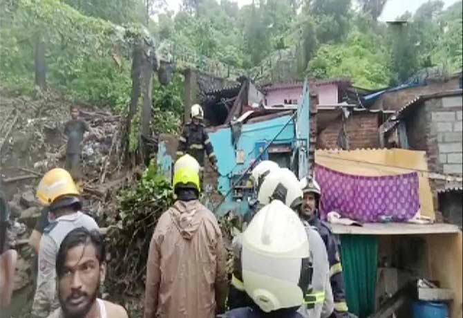 The landslide broke and killed 11 people in Maharashtra