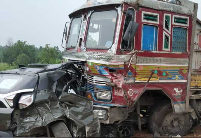 5 died in Road Accident in Sangareddy