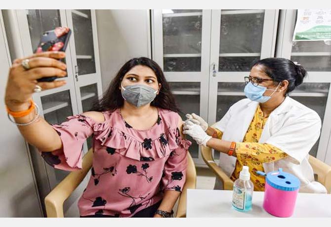 50% of eligible Indians administered first dose of vaccine so far