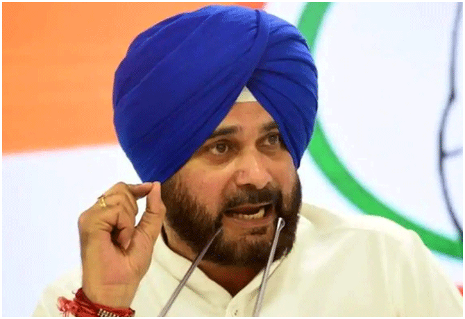 Navjot Singh Sidhu targets DGP