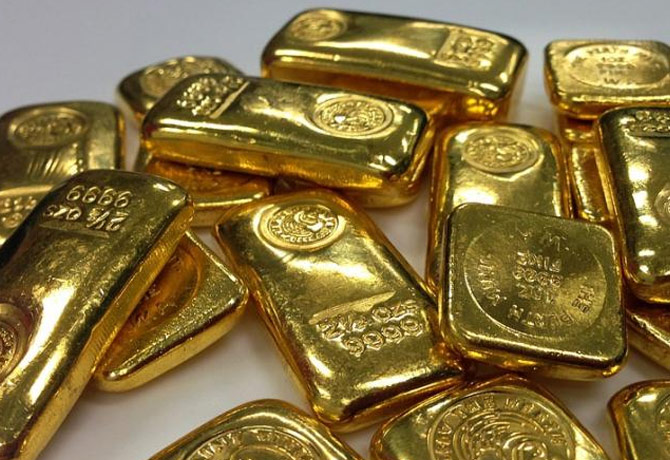 Rs 73.5 Lakh worth Gold Seized in Delhi Airport
