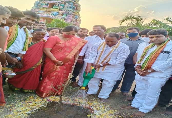 Indra Karan reddy plant tree