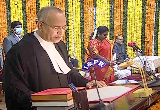 Satish Chandra Sharma takes over as Telangana HC CJ