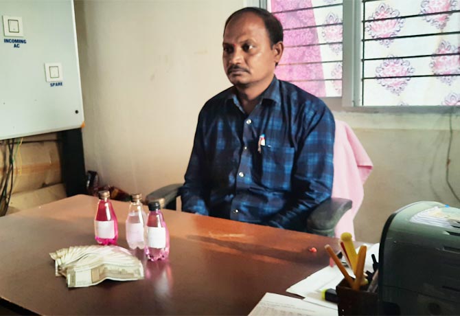 Transco AE arrested by ACB