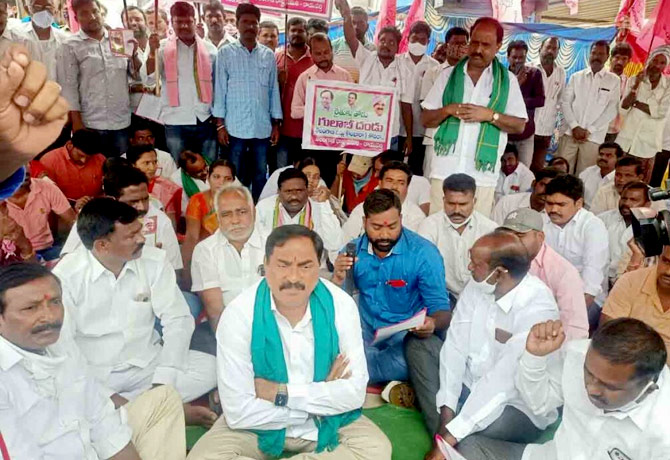 Errabelli Protest against Central Govt in Warangal