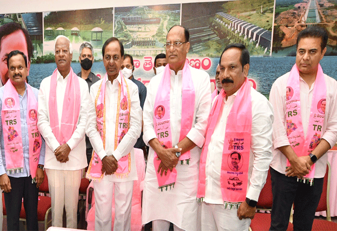 Six TRS party candidates filed nominations
