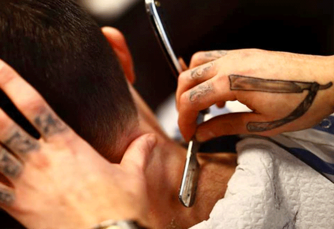 Prisoner Attack on barber with knife in Tihar Jail