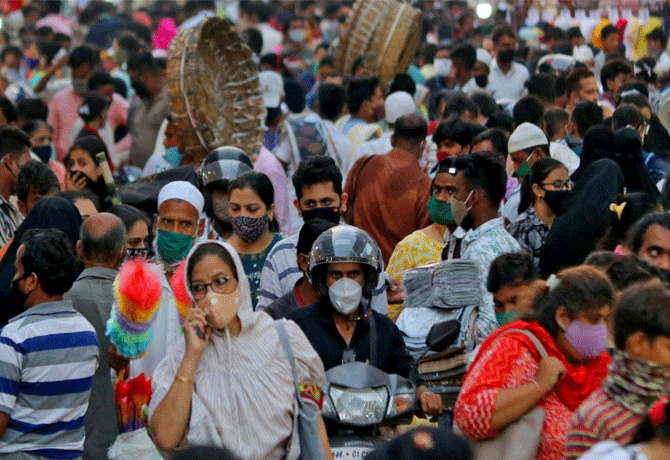 4393 new covid cases in telangana