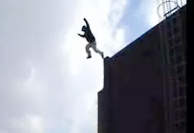 man commits suicide by jumping from building
