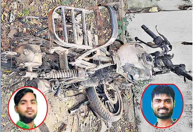 Two Members dead in Bike accident in Medak