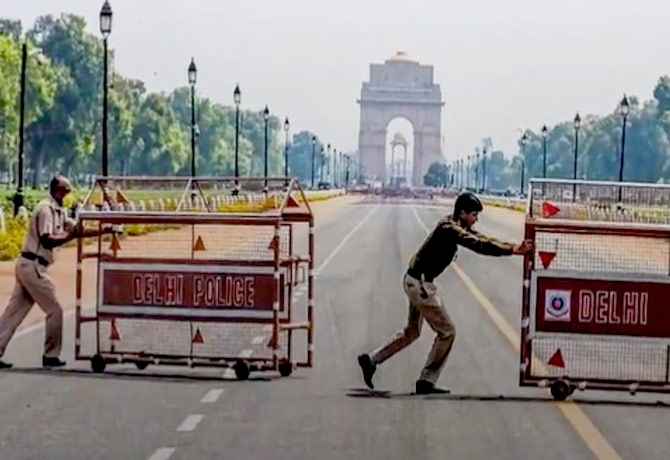 Delhi Govt imposes weekend Curfew