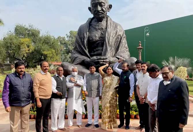 TRS MPs Protest near Gandhi Statue in Parliament