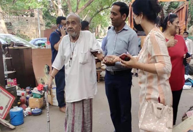 90-Year-Old Padma Awardee Evicted From Govt Housing