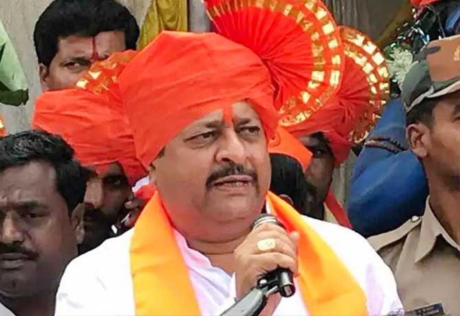 Was requested to pay Rs 2500 cr to turn into CM