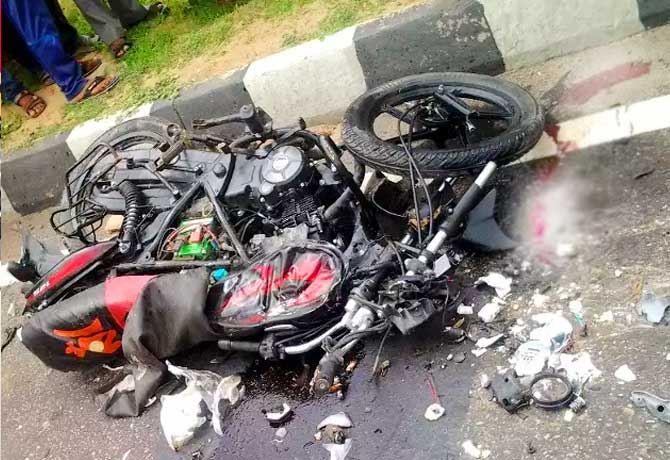 one died in car accident in vikarabad