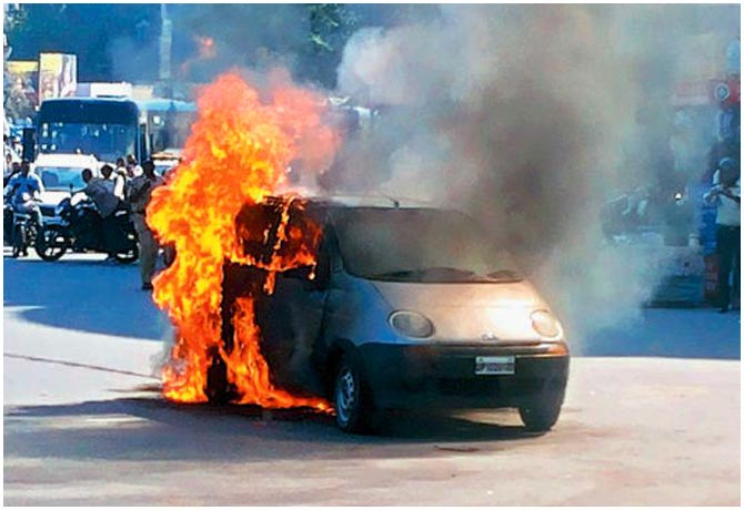 Car catches fire in Banjara Hills