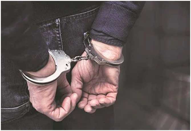Youth arrested for snatching women's chains