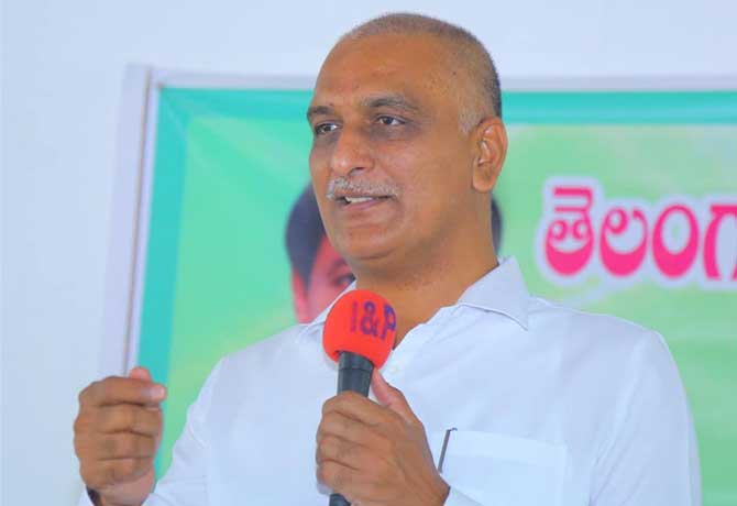 Minister Harish rao interact with TET qualified candidates