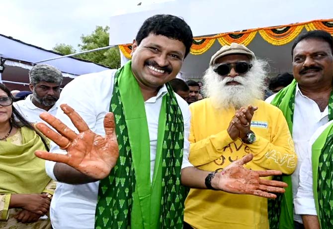Sadhguru Praises on Green India Challenge