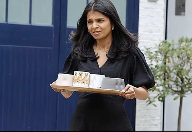 Rishi Sunak Wife Akshata Murty Serves Tea