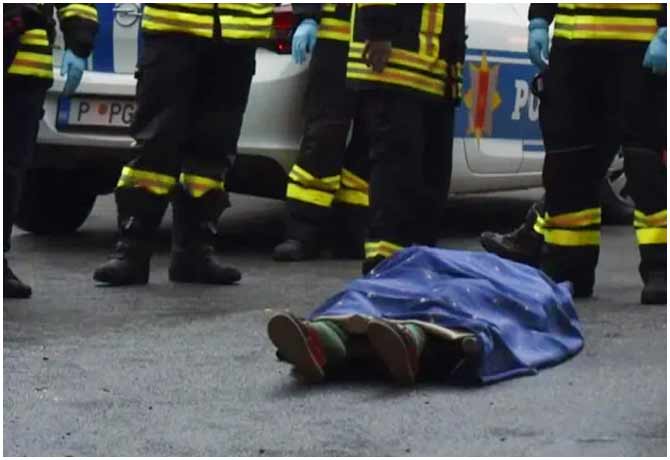 Gunman in Montenegro kills 10