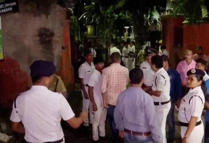 CISF jawan fired at colleagues... one died