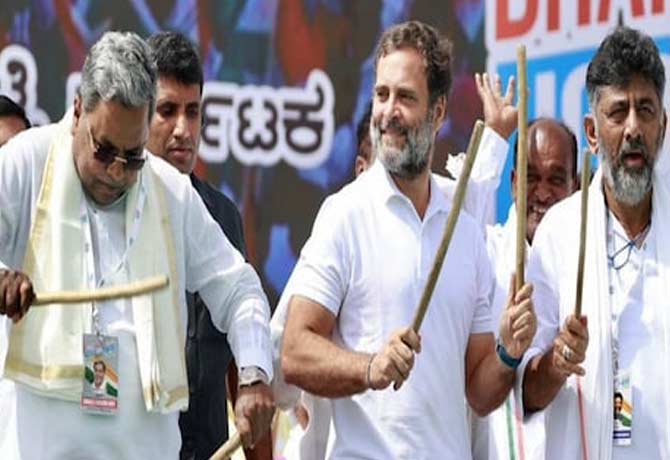 Rahul Gandhi enters Karnataka