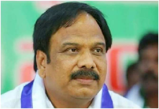 Former MLA Ravi Venkataramana suspended from YCP