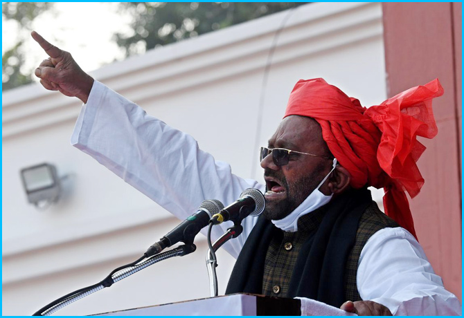 Arvind Kejriwal speaking RSS language: Swami Prasad Maurya