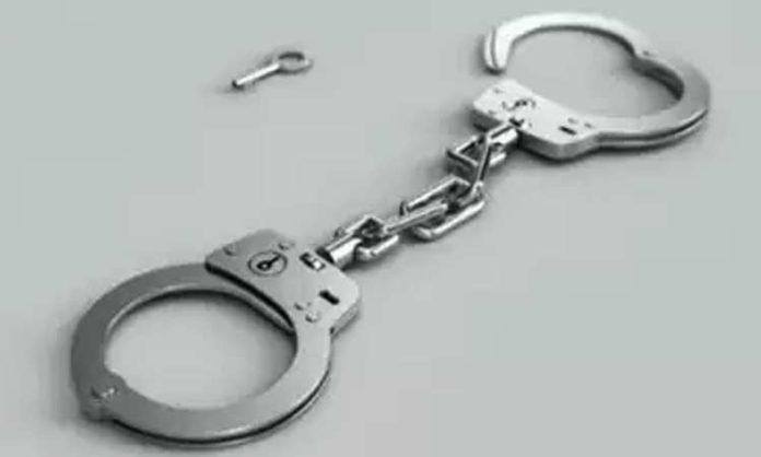 women arrested in peddapalli district