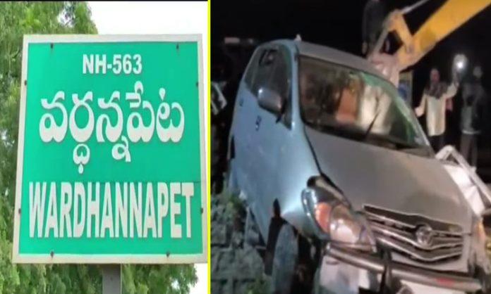 Road accident in Warangal district: Three killed