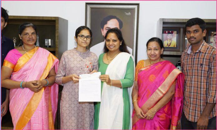 MLC Kavitha funds MBBS student education