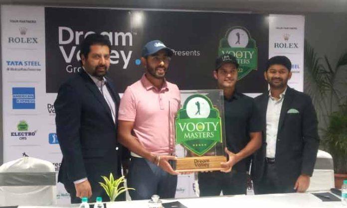 Dream Valley Group CEO Gives Rs 1 cr to professional golf Tourney winner