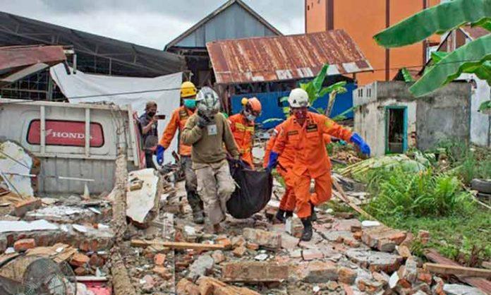 46 died after earthquake hits Indonesia
