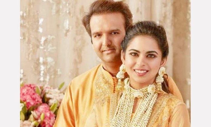 Isha Ambani gave birth to twins